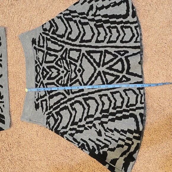 Romeo + Juliet couture set. Size M - Picture 9 of 11